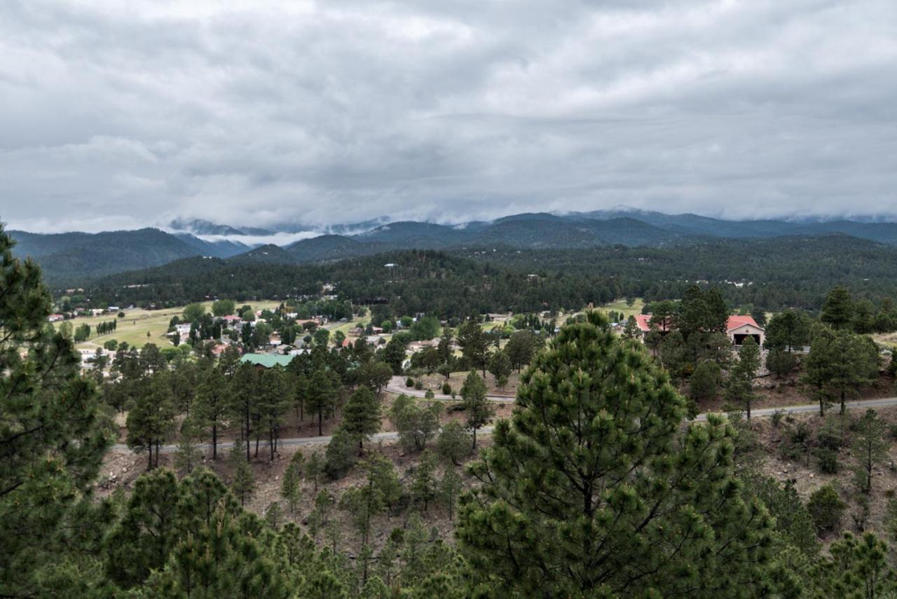 Robins Nest, Pet Friendly, 3 Bedrooms, Fireplace, Hot Tub, Game Room, Sleeps 8 Ruidoso Buitenkant foto